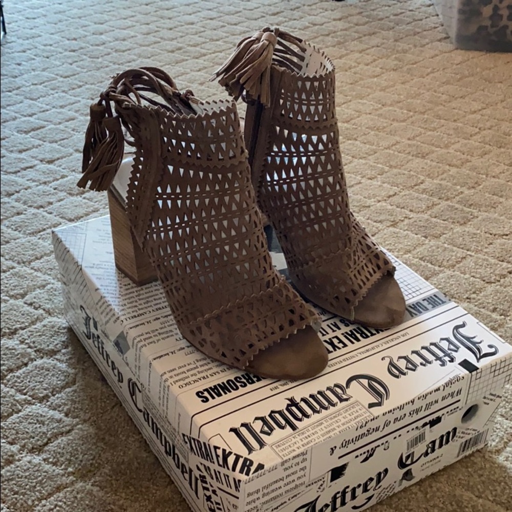 Cutest shoes ever.